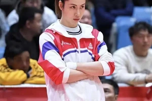 女篮队员如何通过智能情感训练增强团队协作